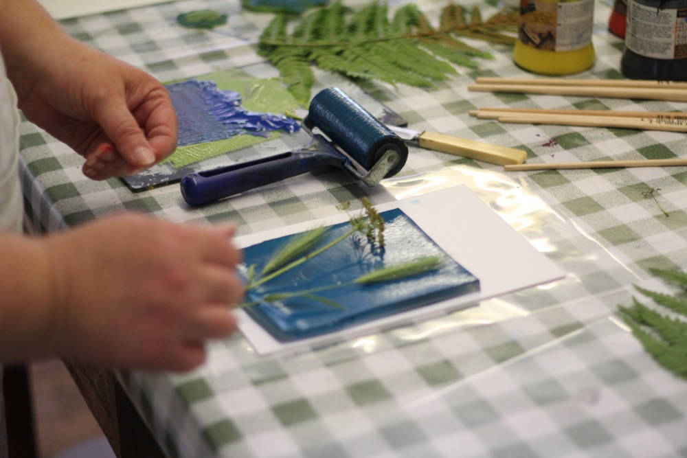 Gelli prints – monoprinting with a jelly plate